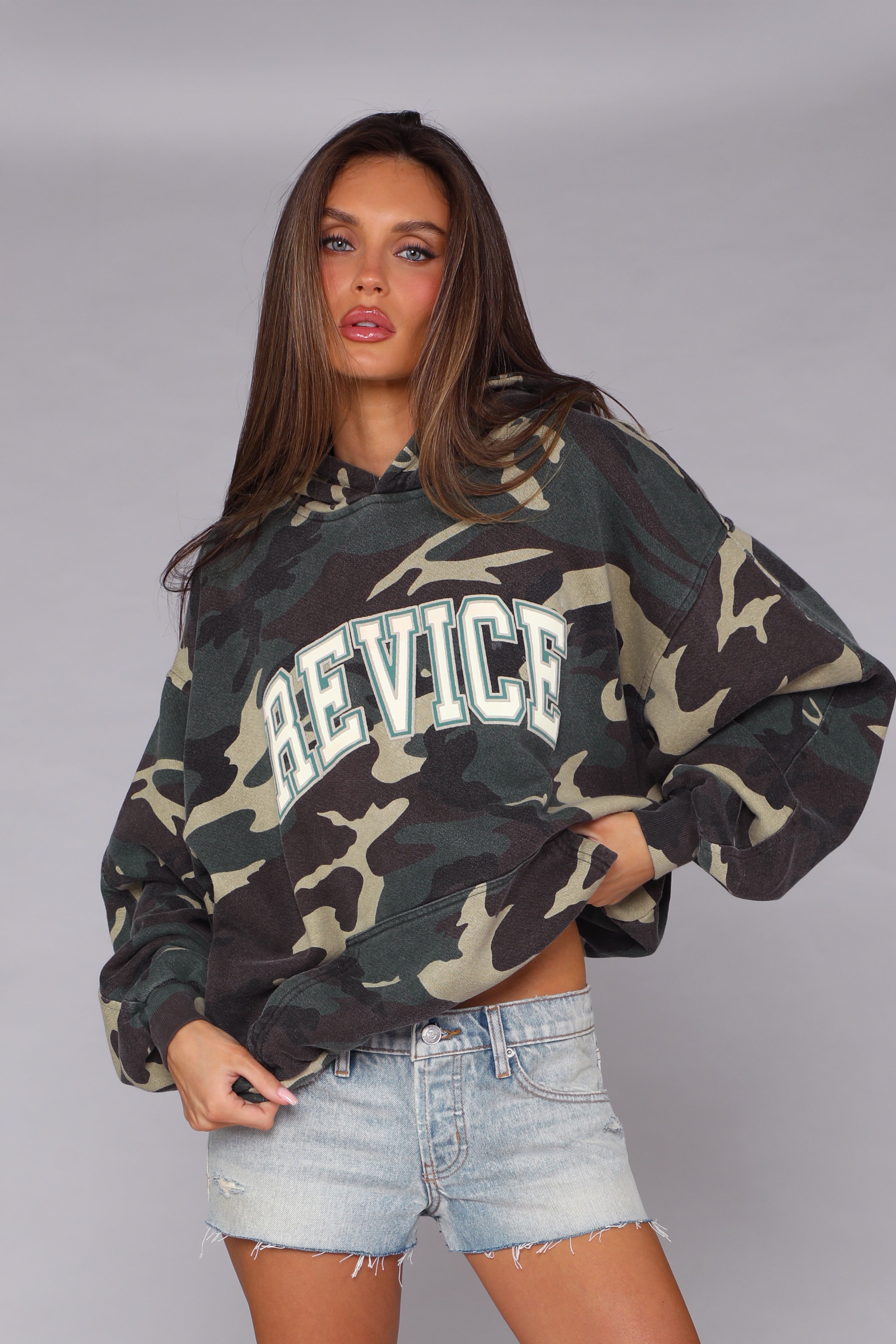 THE HILLS HOODIE / BASE CAMP