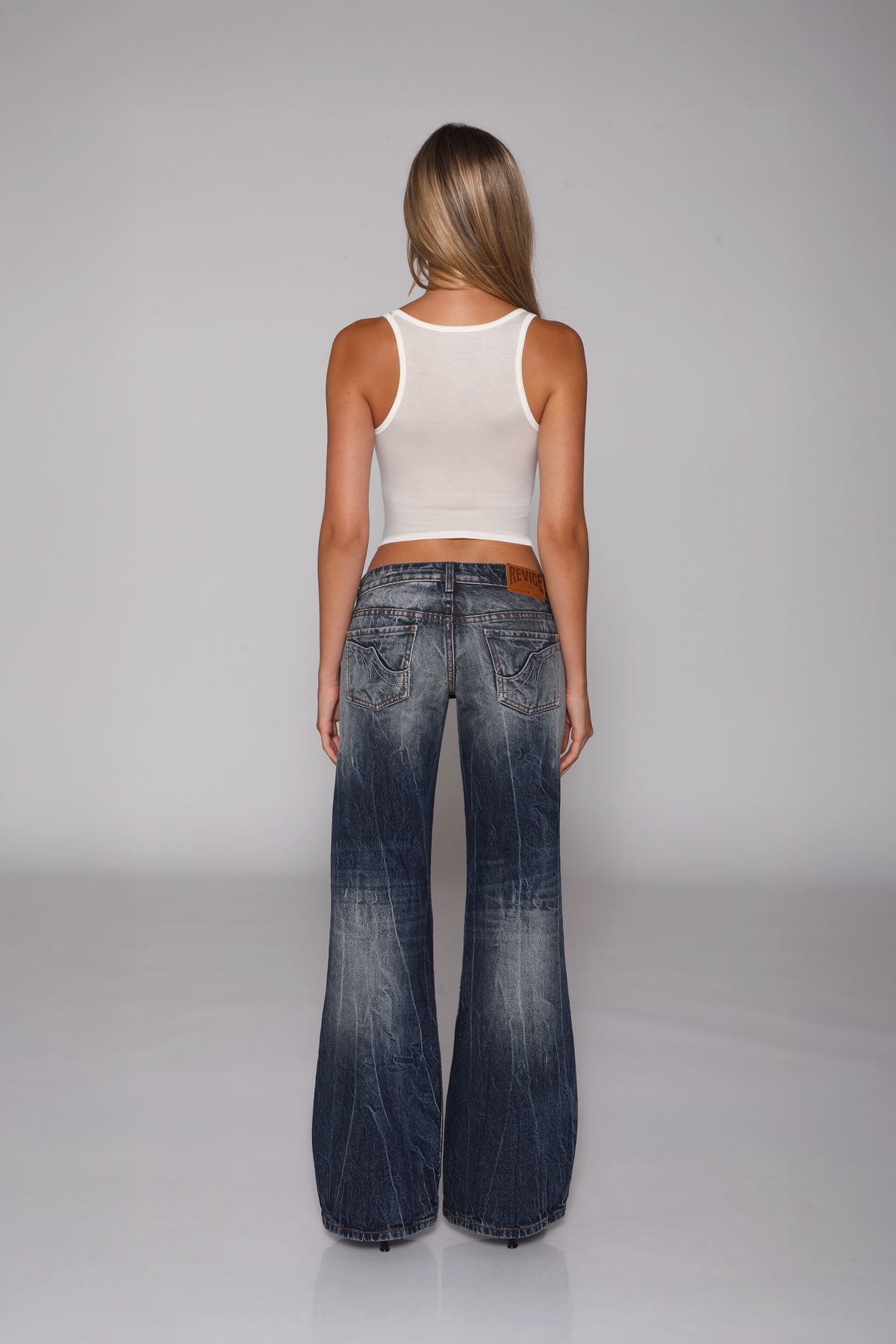 VICTORIA JEAN / DEEP SEA